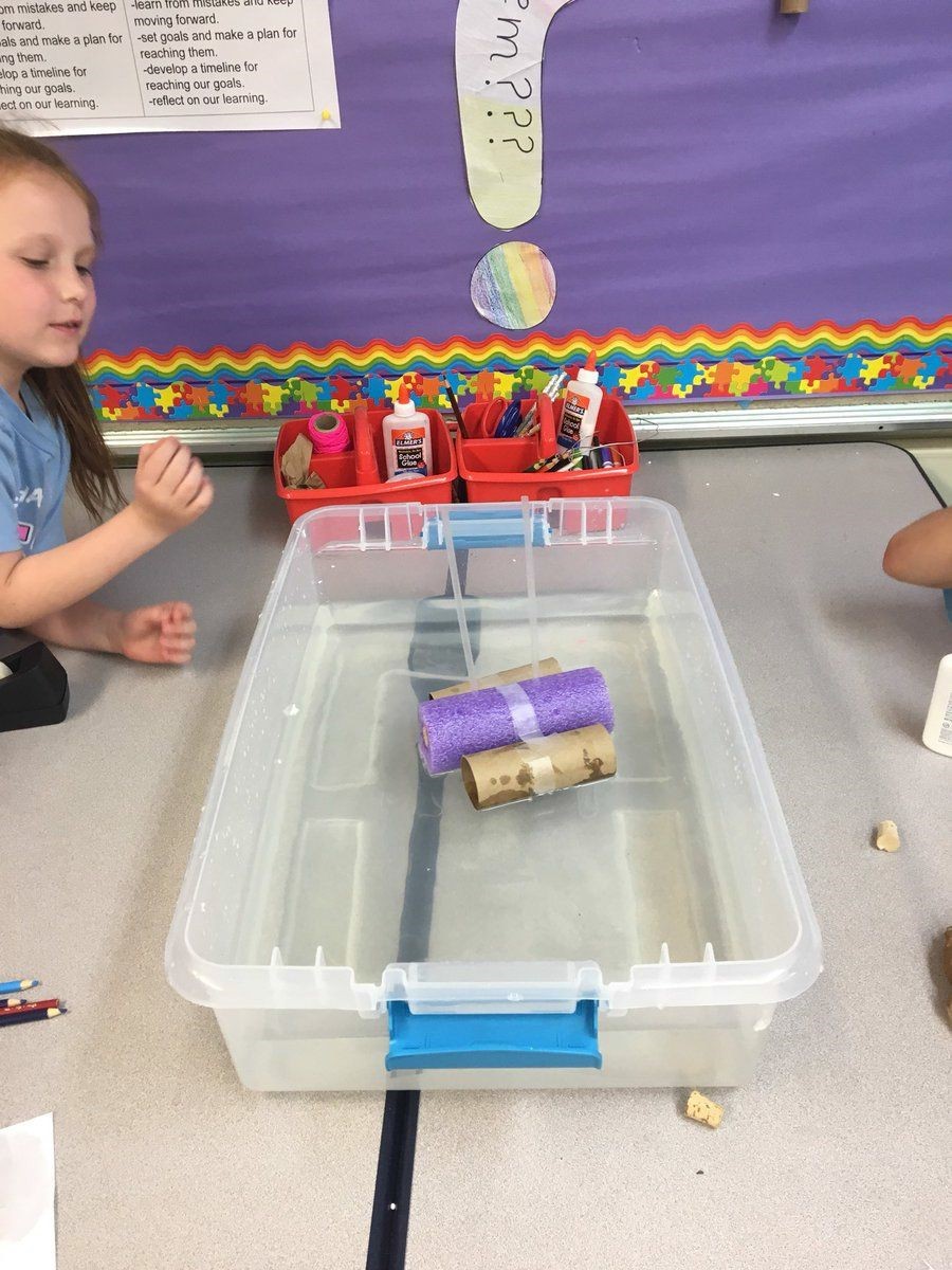 Kids using an Ozobot.