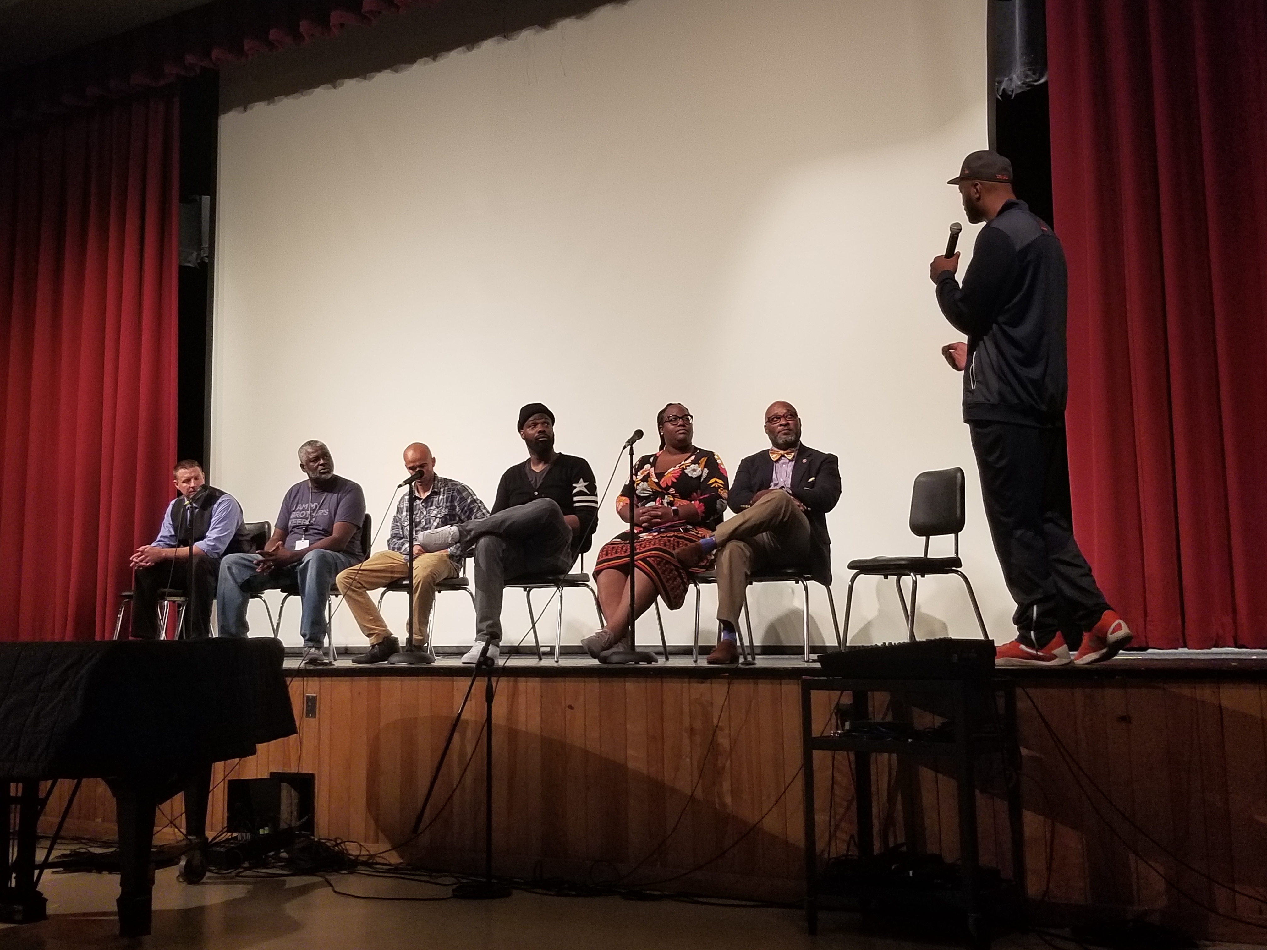 John Wallace facilitating the school-to-prison pipeline panel at the Annual MBK Convening.