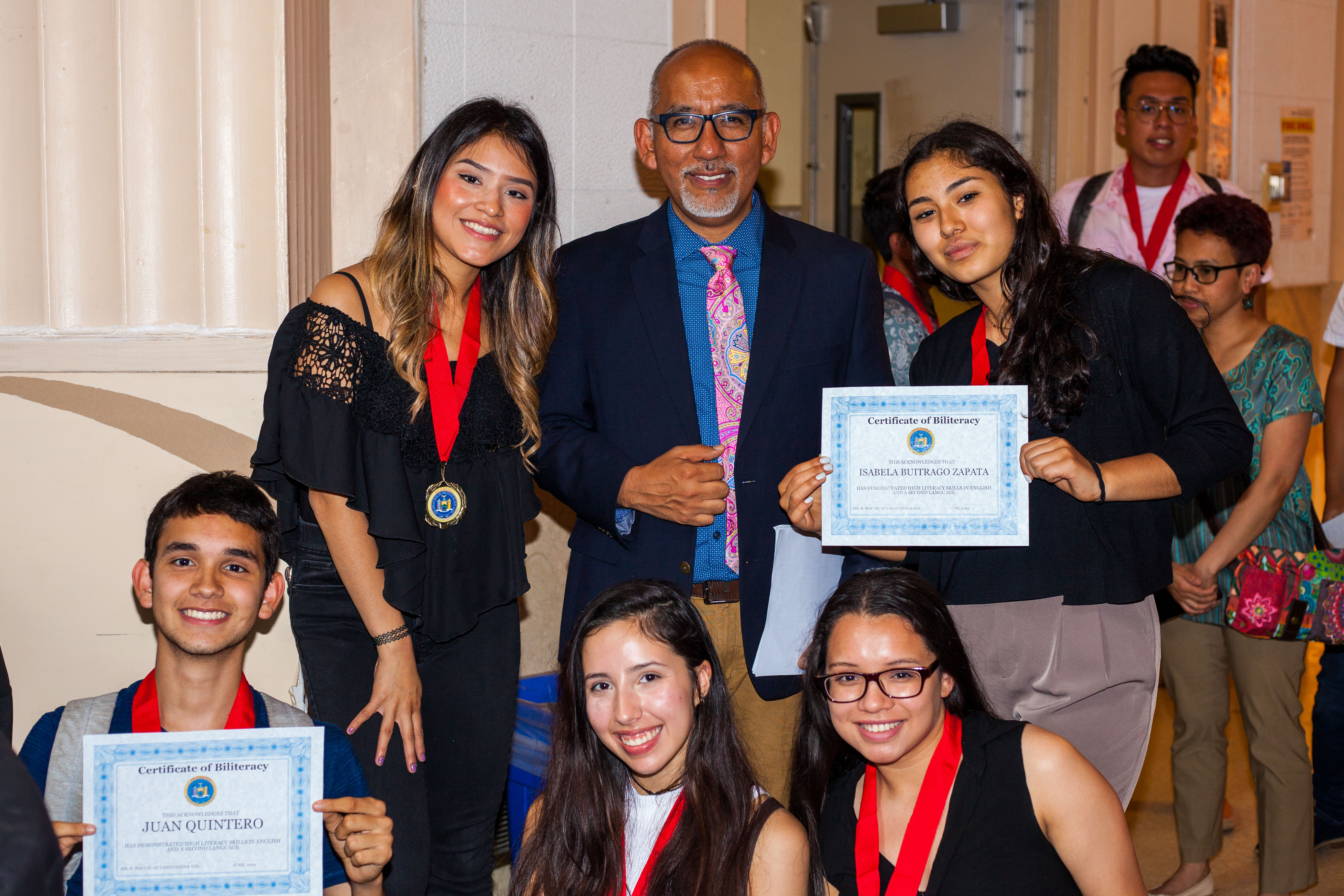 students receiving seal of biliteracy