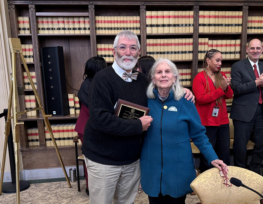 Picture of Yavner Citizen winner Steven Goldberg with Regent Wills