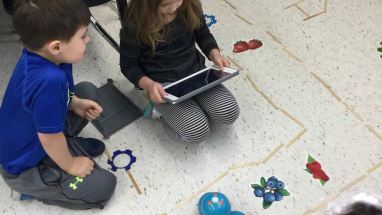 Kids using the Engineering Materials.